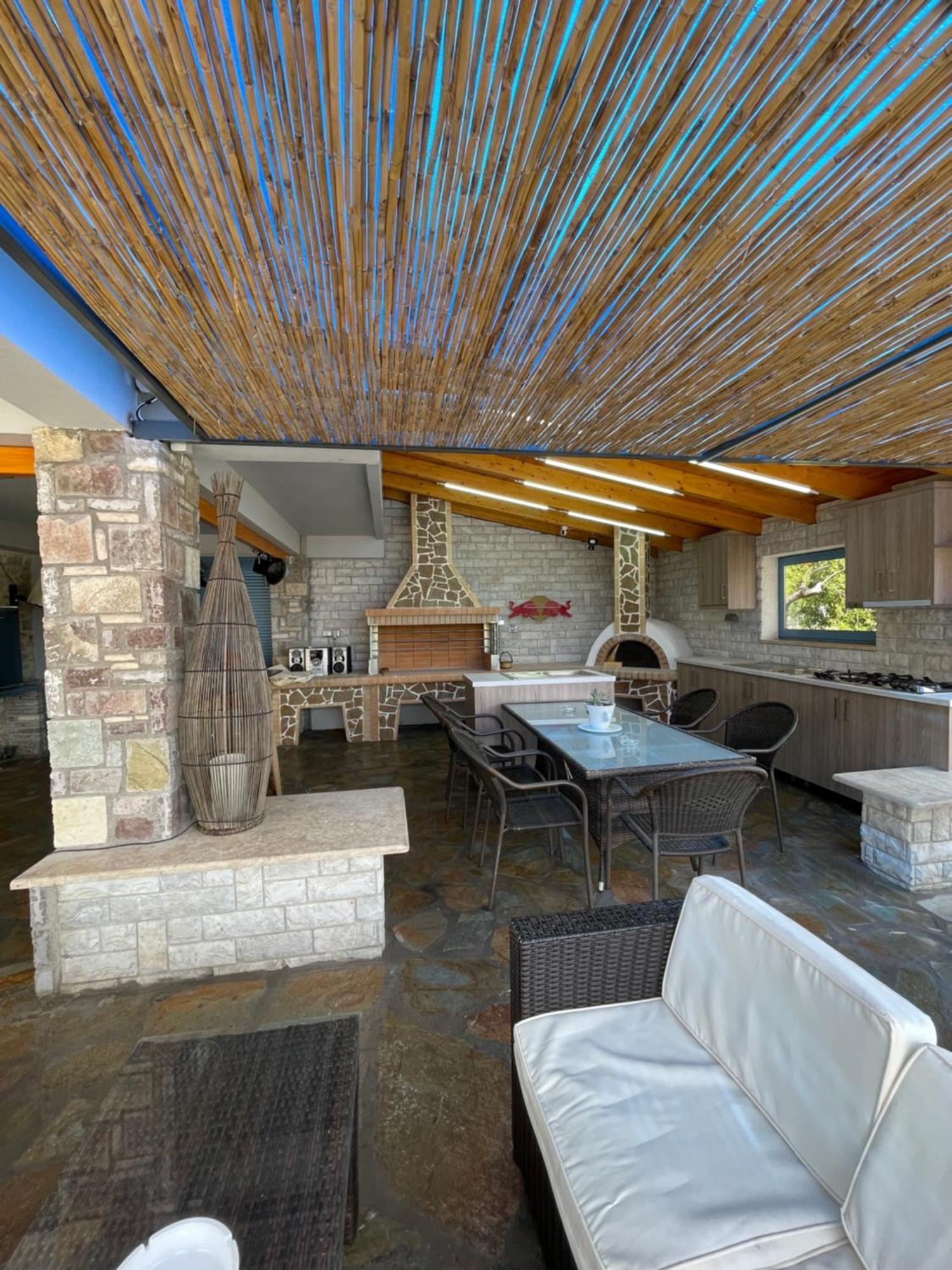 Villa βιλλα το πετρινο Stone Bild Full Equipment Nafpaktos