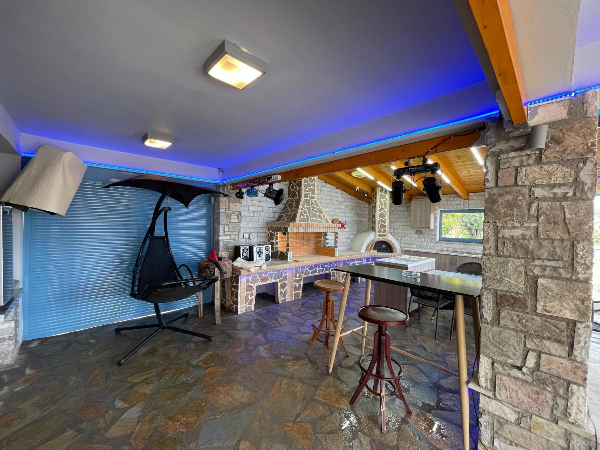 Villa βιλλα το πετρινο Stone Bild Full Equipment